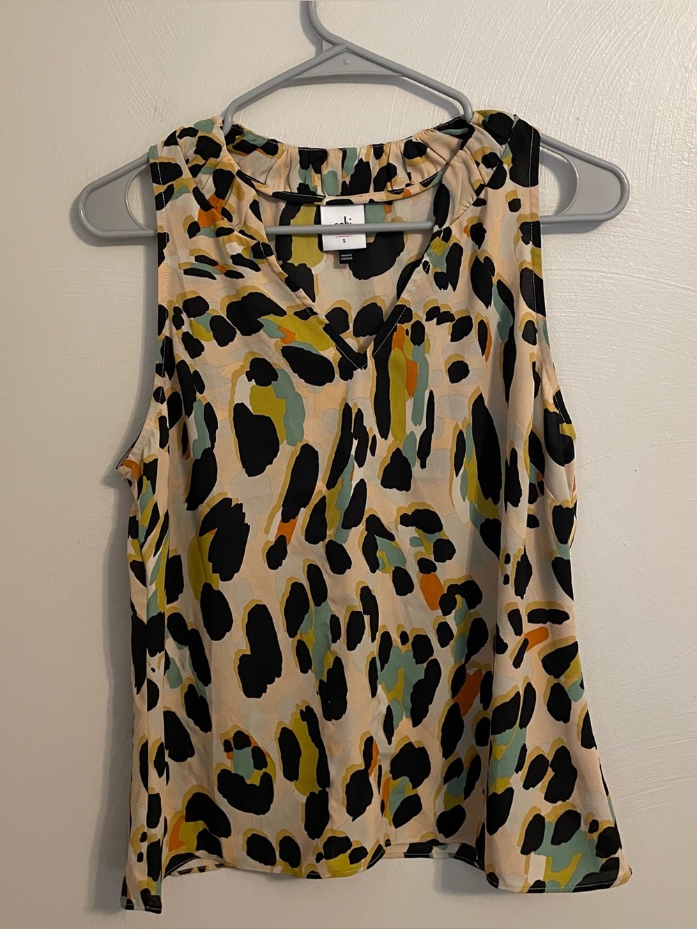 CAbi colorful animal print tank size small